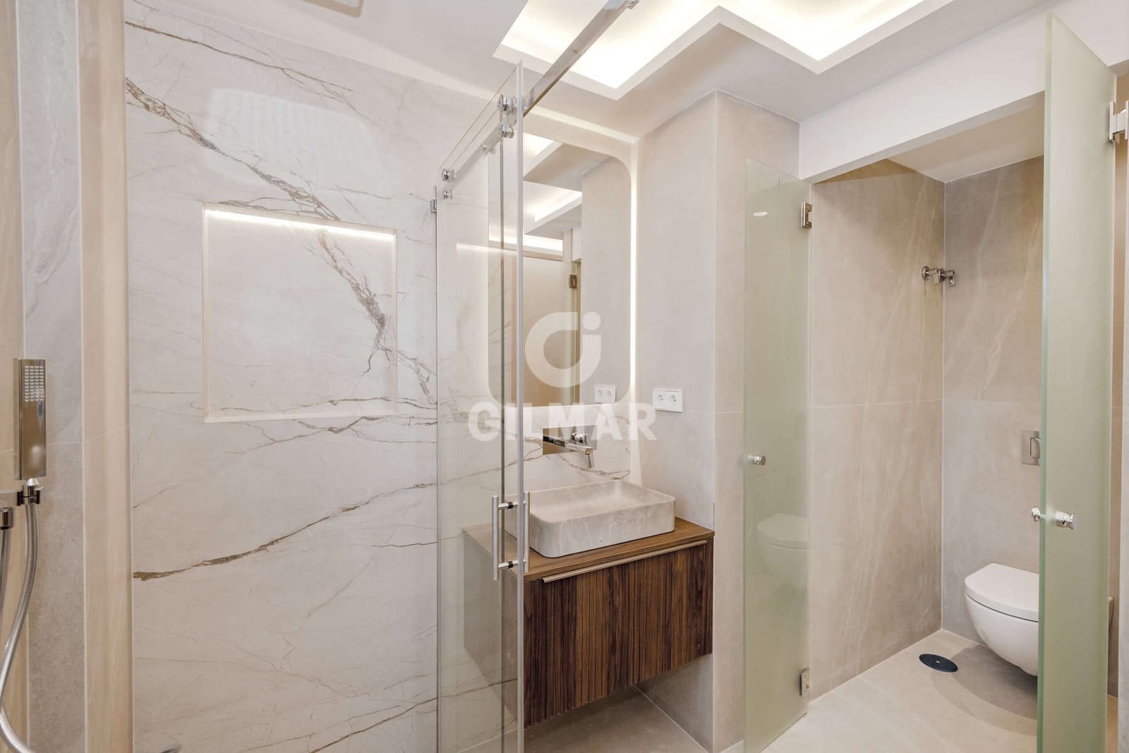 3 sovrum Lägenhet till salu i New Golden Mile med pool garage - 720 000 € (Ref: 9519349)