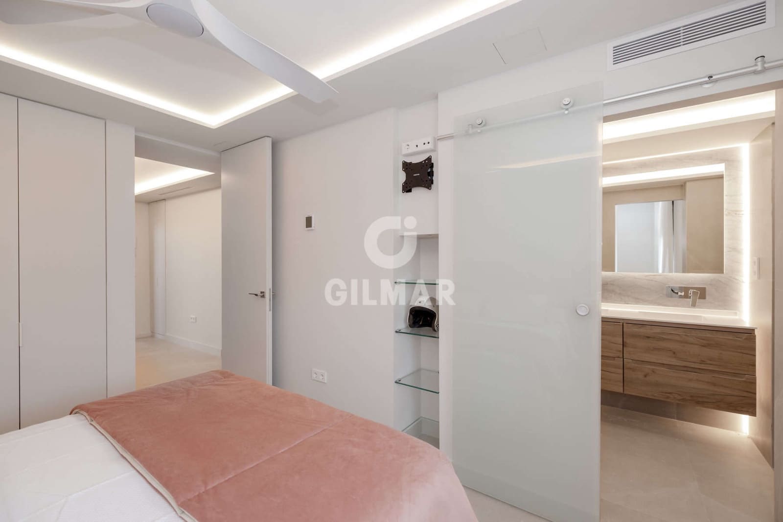 3 sovrum Lägenhet till salu i New Golden Mile med pool garage - 720 000 € (Ref: 9519349)