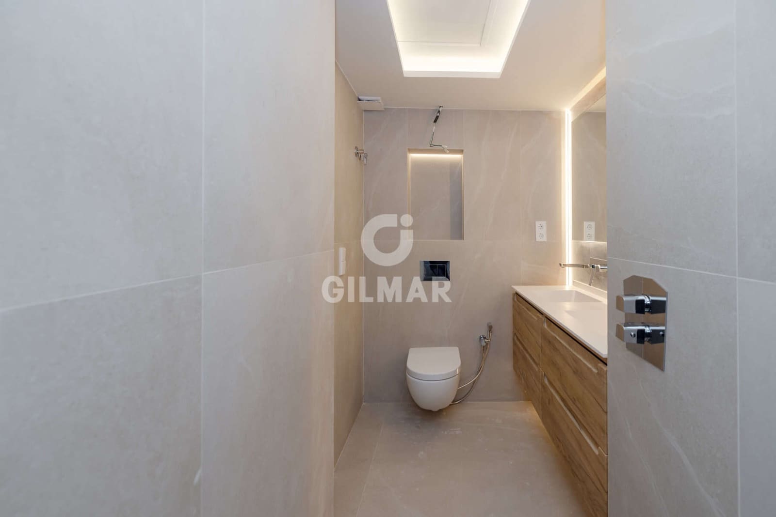 3 sovrum Lägenhet till salu i New Golden Mile med pool garage - 720 000 € (Ref: 9519349)