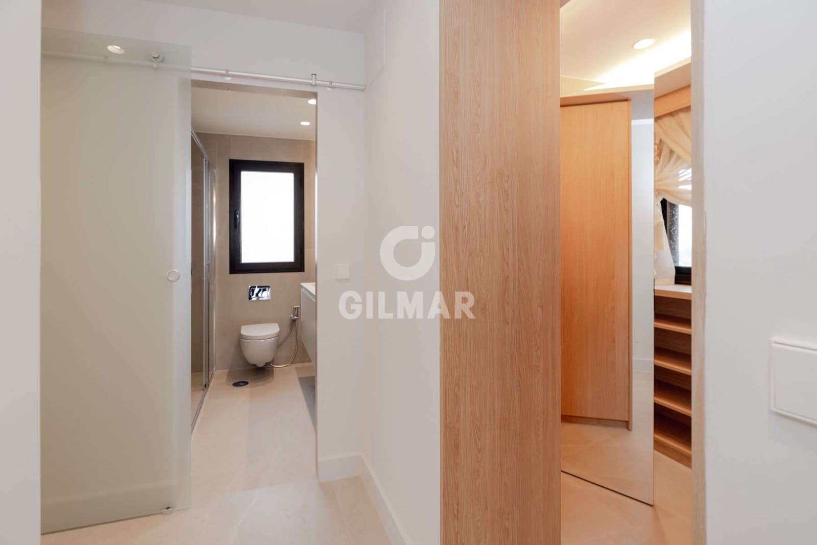 3 sovrum Lägenhet till salu i New Golden Mile med pool garage - 720 000 € (Ref: 9519349)