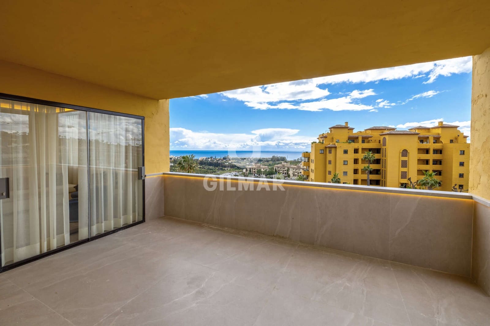 3 sovrum Lägenhet till salu i New Golden Mile med pool garage - 720 000 € (Ref: 9519349)