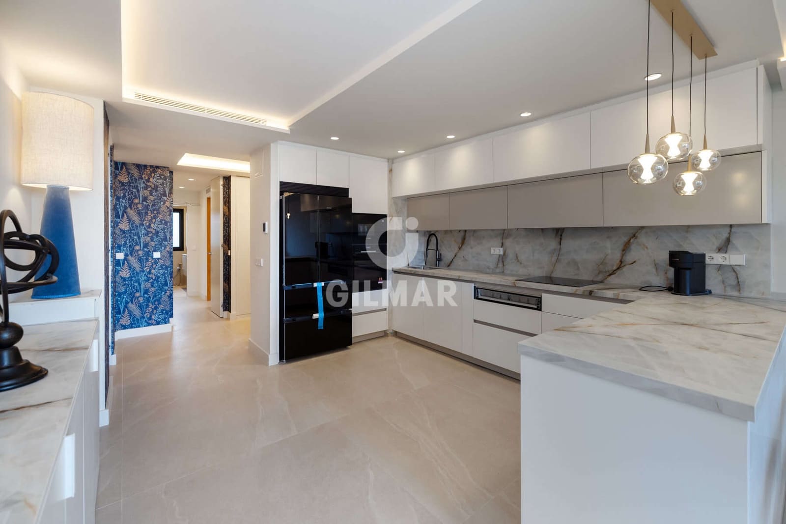 3 sovrum Lägenhet till salu i New Golden Mile med pool garage - 720 000 € (Ref: 9519349)