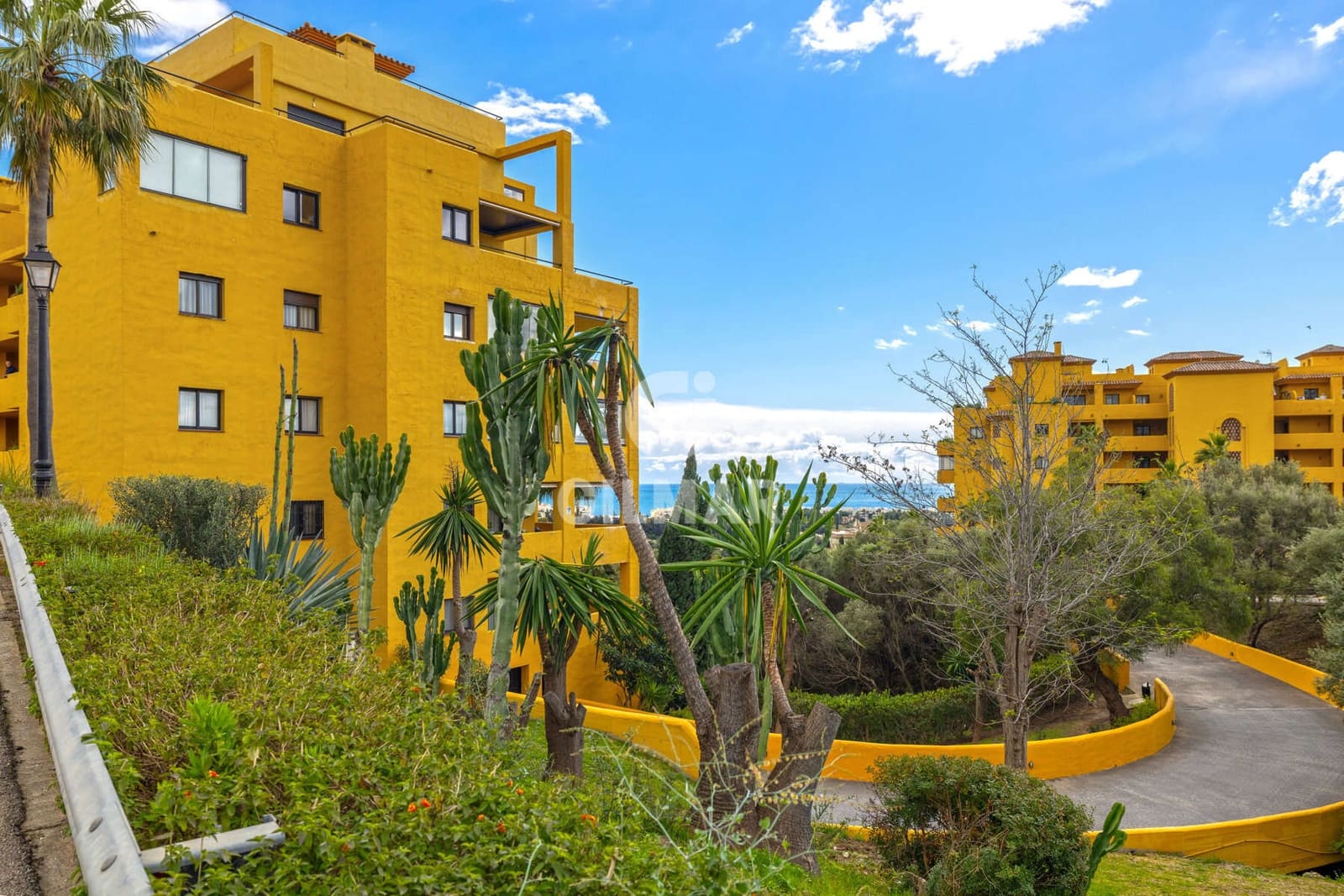 3 sovrum Lägenhet till salu i New Golden Mile med pool garage - 720 000 € (Ref: 9519349)