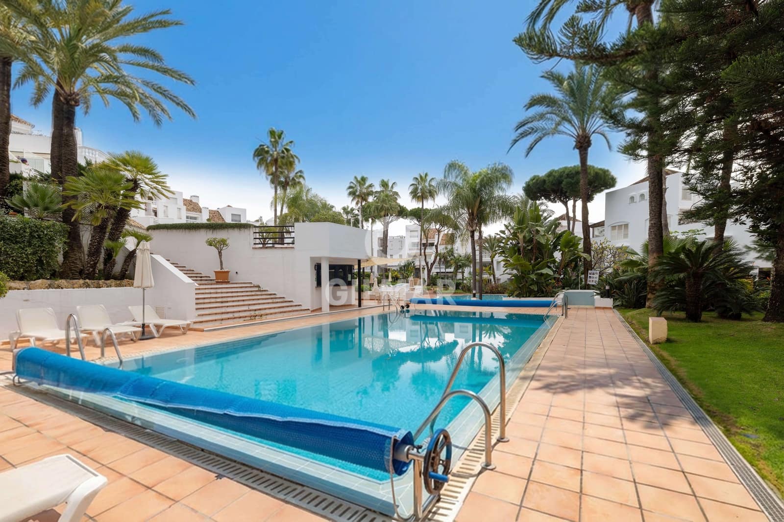 2 sovrum Lägenhet till salu i Elviria med pool garage - 585 000 € (Ref: 9523650)