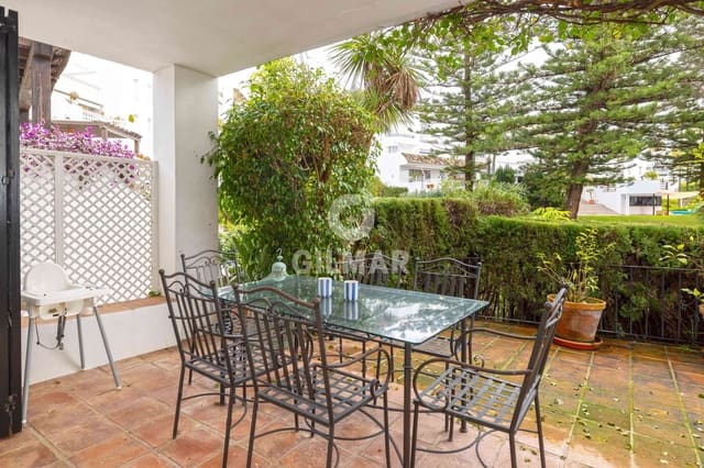 2 sovrum Lägenhet till salu i Elviria, Marbella med pool garage - 585 000 € (Ref: 9523650)