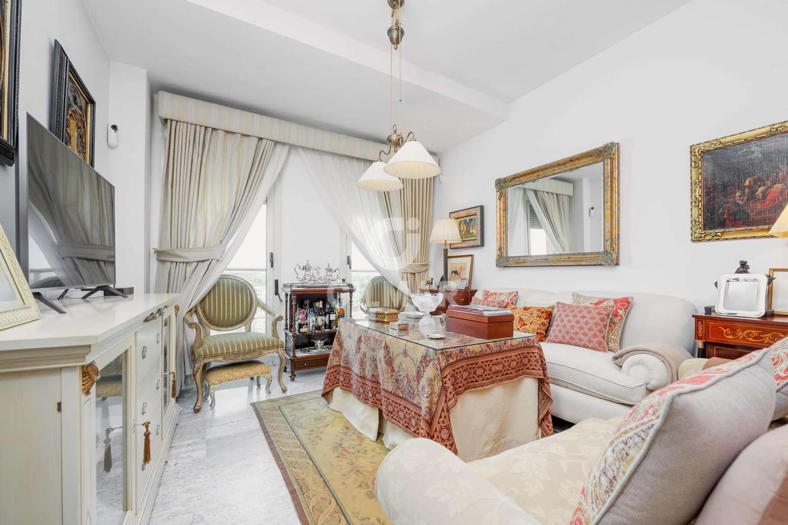 3 soveværelse Lejlighed til salg i Sevilla by med swimmingpool garage - € 700.000 (Ref: 9524652)