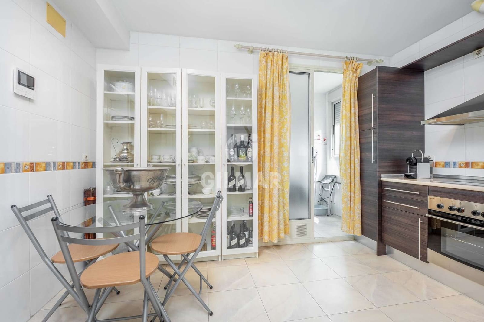 3 soveværelse Lejlighed til salg i Sevilla by med swimmingpool garage - € 700.000 (Ref: 9524652)