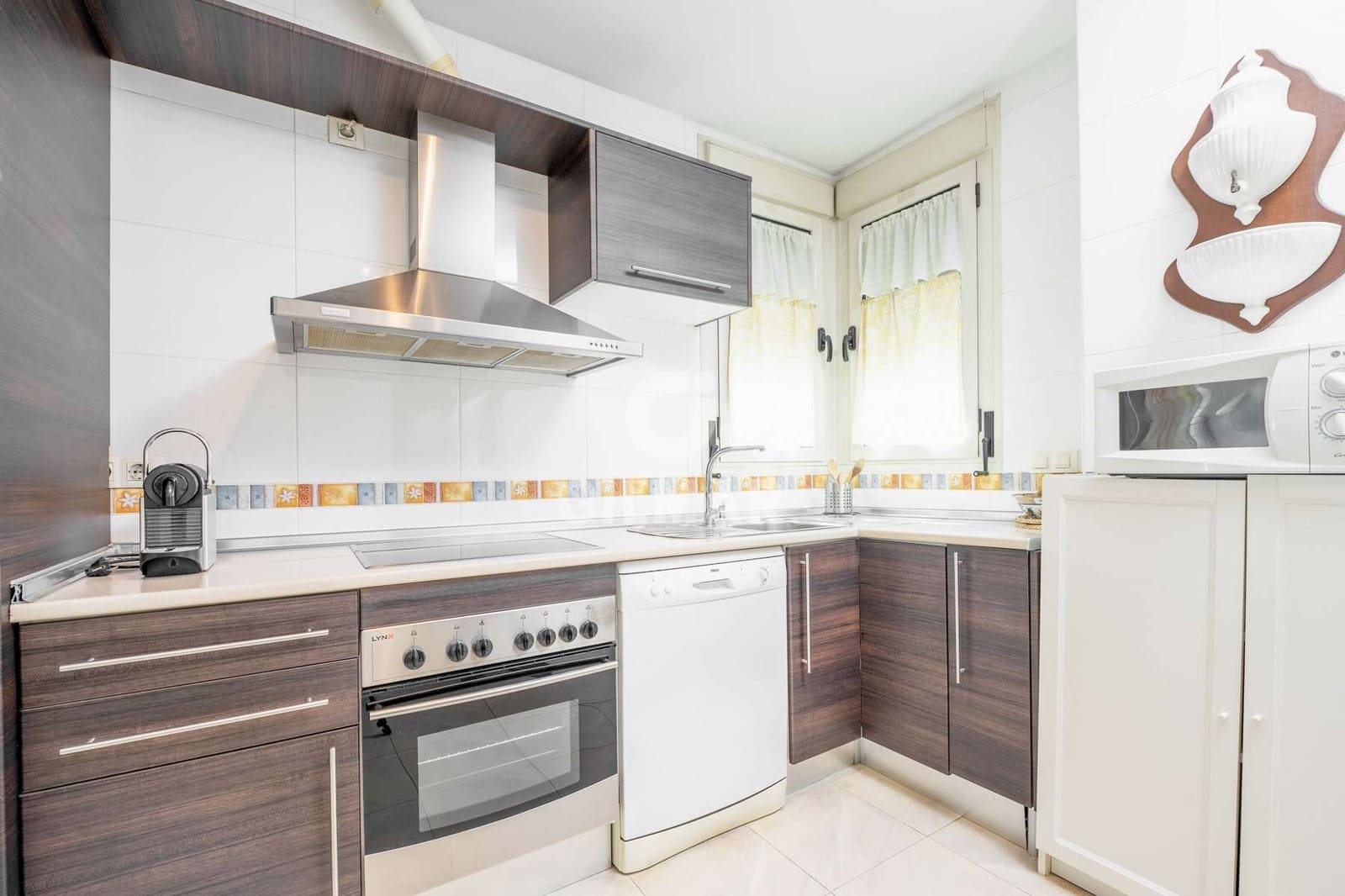 3 soveværelse Lejlighed til salg i Sevilla by med swimmingpool garage - € 700.000 (Ref: 9524652)