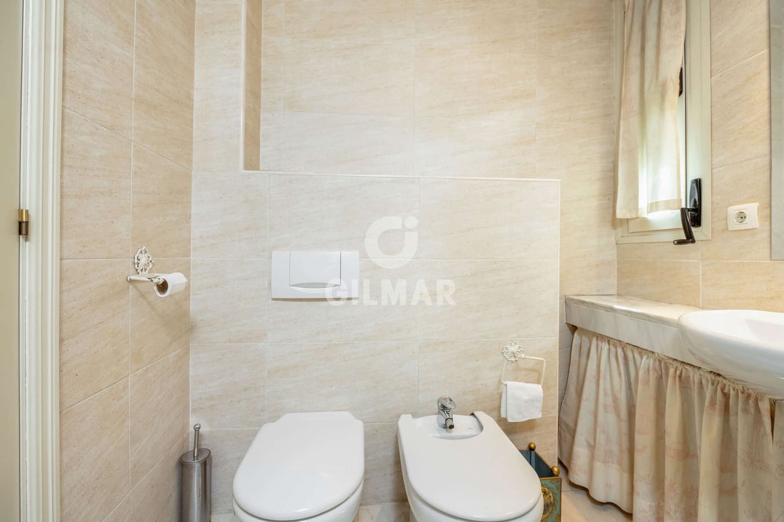 3 soveværelse Lejlighed til salg i Sevilla by med swimmingpool garage - € 700.000 (Ref: 9524652)