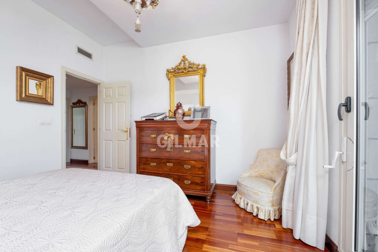 3 soveværelse Lejlighed til salg i Sevilla by med swimmingpool garage - € 700.000 (Ref: 9524652)