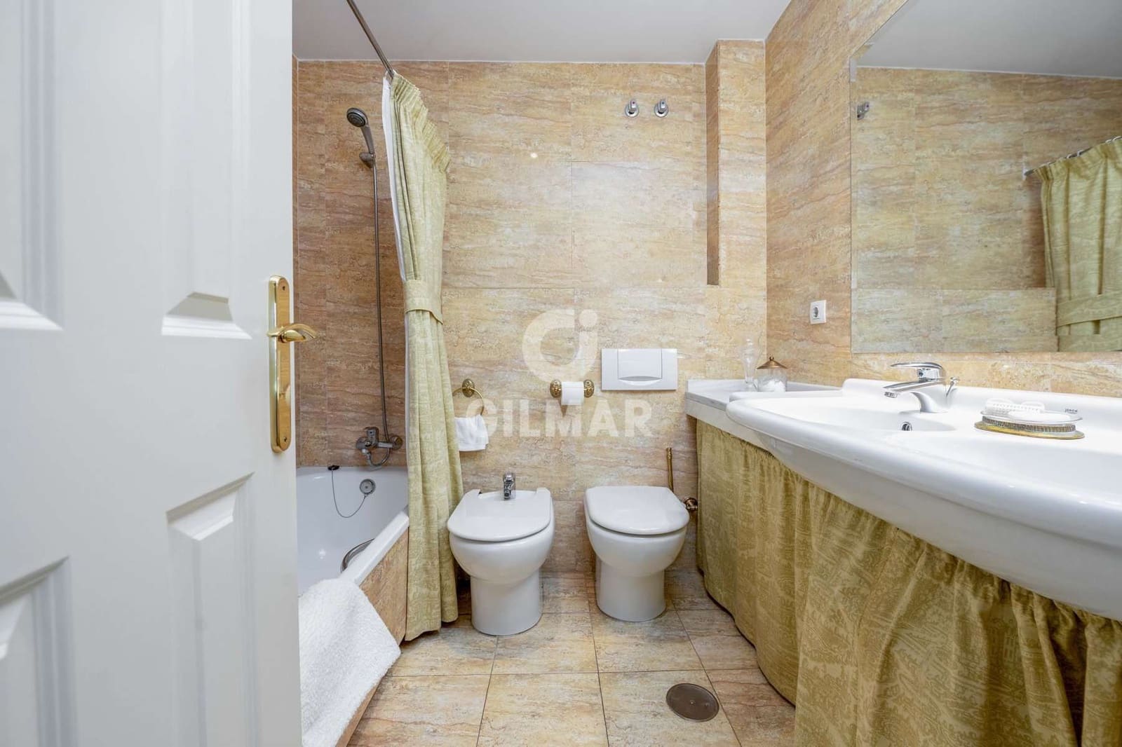 3 soveværelse Lejlighed til salg i Sevilla by med swimmingpool garage - € 700.000 (Ref: 9524652)