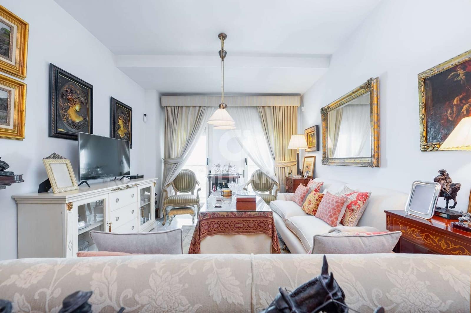 3 soveværelse Lejlighed til salg i Sevilla by med swimmingpool garage - € 700.000 (Ref: 9524652)