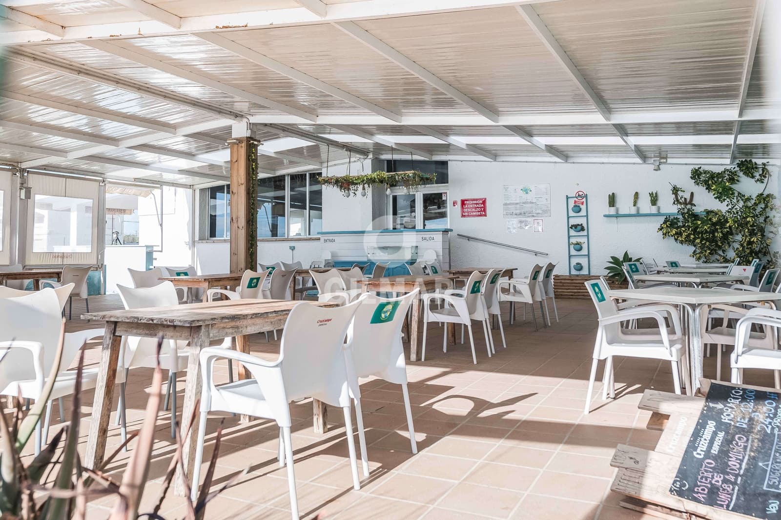 2 Zimmer Wohnung zu verkaufen in Los Canos de Meca mit Pool Garage - 380.000 € (Ref: 9525794)