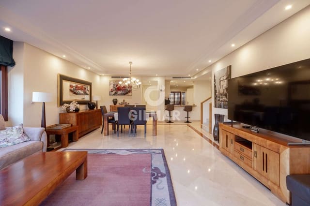 3 soverom Penthouse til salgs i Guadalmansa, Estepona med svømmebasseng garasje - € 1 750 000 (Ref: 9532329)