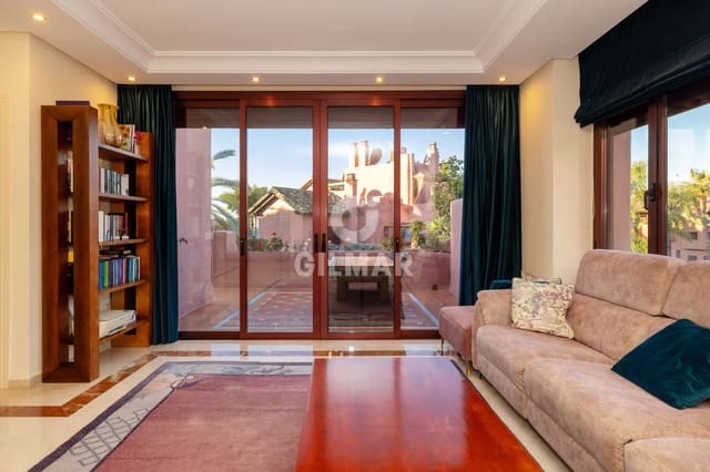 3 soverom Penthouse til salgs i Guadalmansa, Estepona med svømmebasseng garasje - € 1 750 000 (Ref: 9532329)