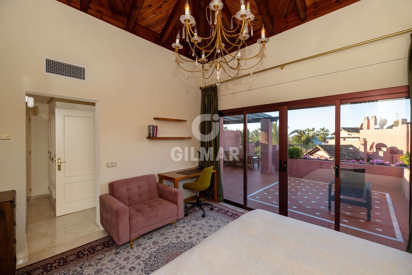 3 soverom Penthouse til salgs i Guadalmansa med svømmebasseng garasje - € 1 750 000 (Ref: 9532329)