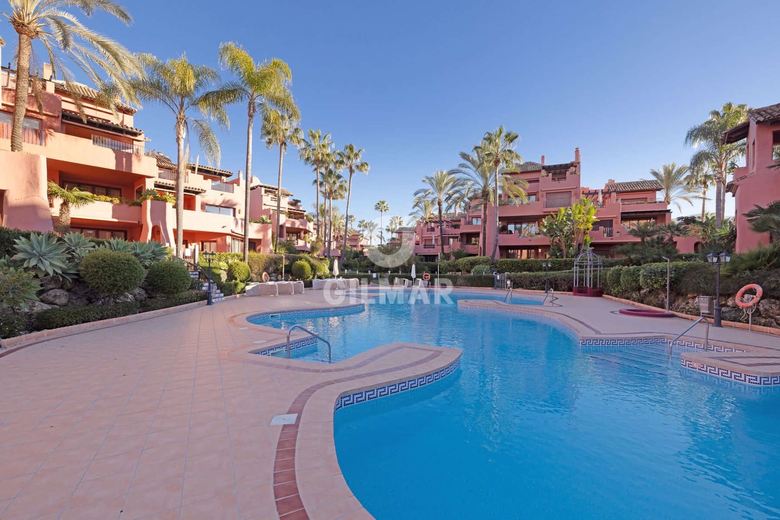 3 soverom Penthouse til salgs i Guadalmansa med svømmebasseng garasje - € 1 750 000 (Ref: 9532329)