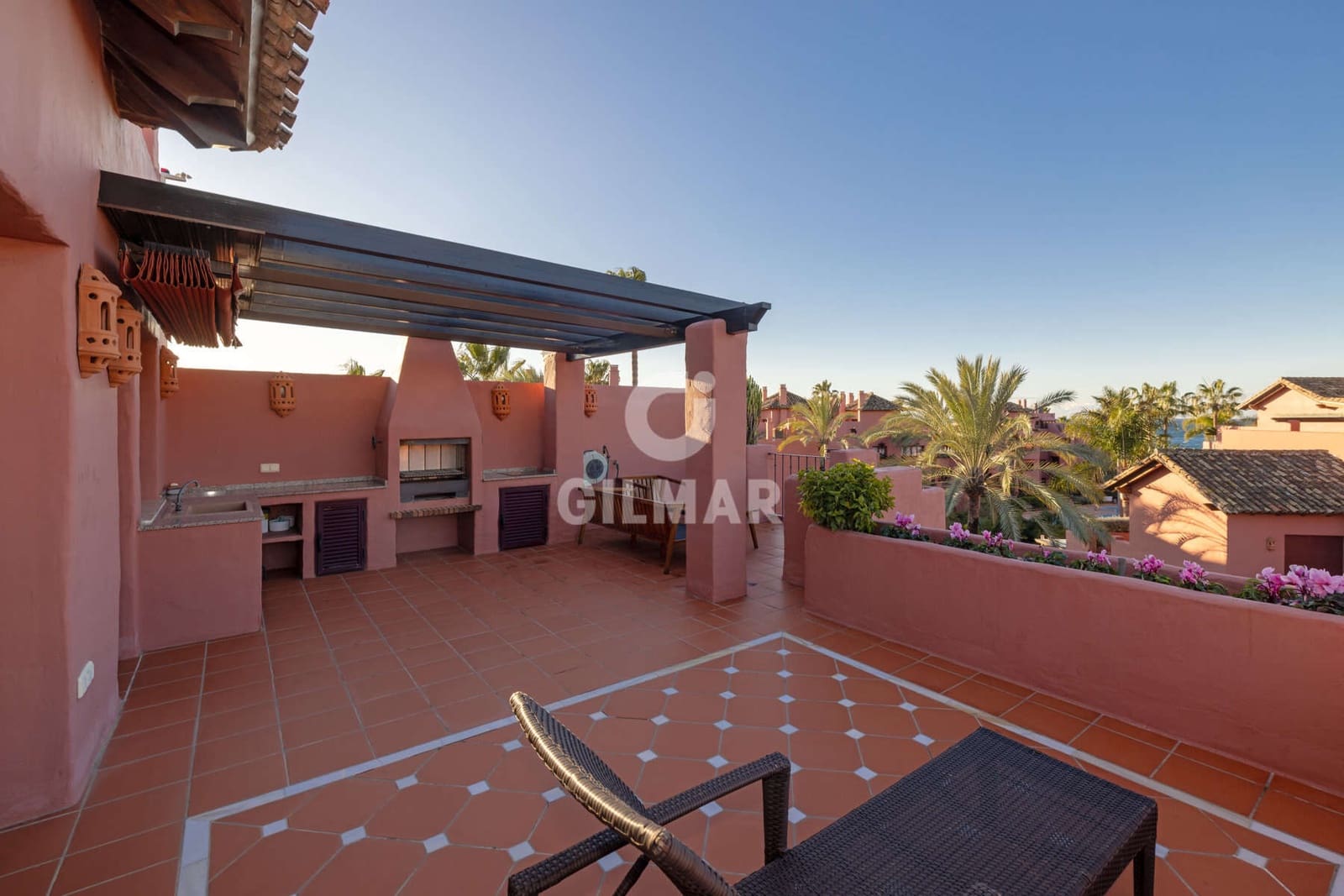 3 soverom Penthouse til salgs i Guadalmansa med svømmebasseng garasje - € 1 750 000 (Ref: 9532329)