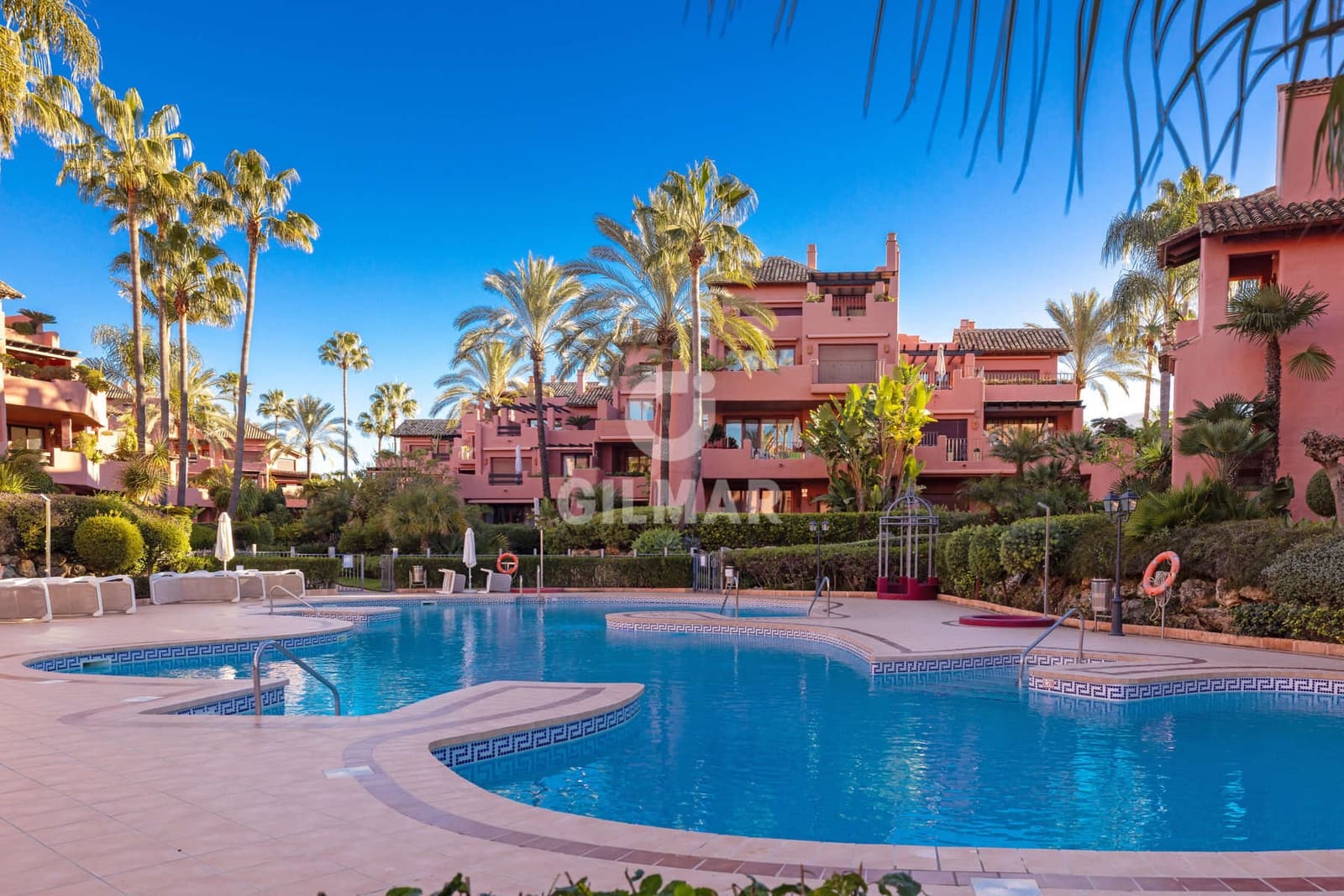 3 soverom Penthouse til salgs i Guadalmansa med svømmebasseng garasje - € 1 750 000 (Ref: 9532329)