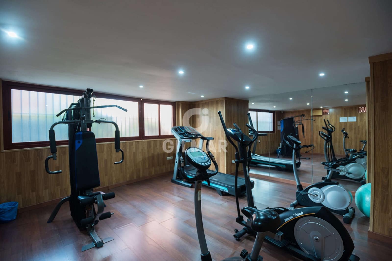 3 bedroom Flat for sale in Elviria with pool garage - € 575,000 (Ref: 9532330)