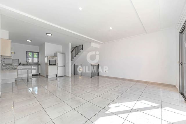 3 sovrum Radhus till salu i Playa del Duque, Adeje med pool garage - 940 000 € (Ref: 9532512)