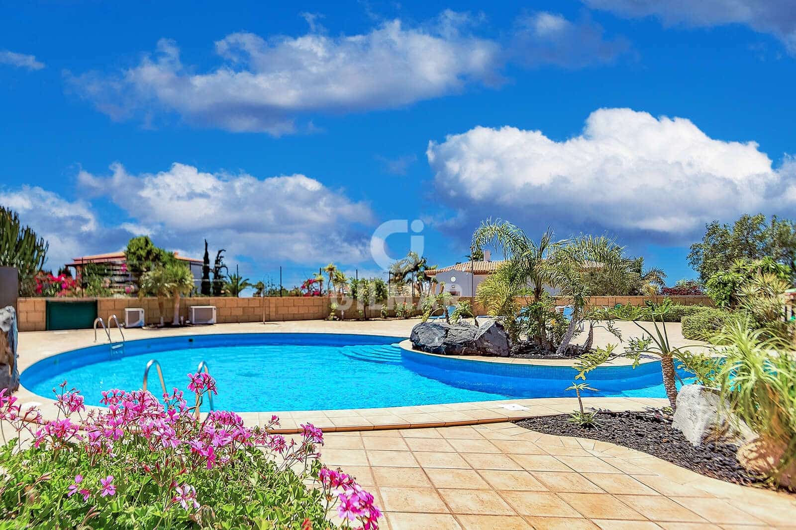 3 sovrum Radhus till salu i Playa del Duque med pool garage - 940 000 € (Ref: 9532512)