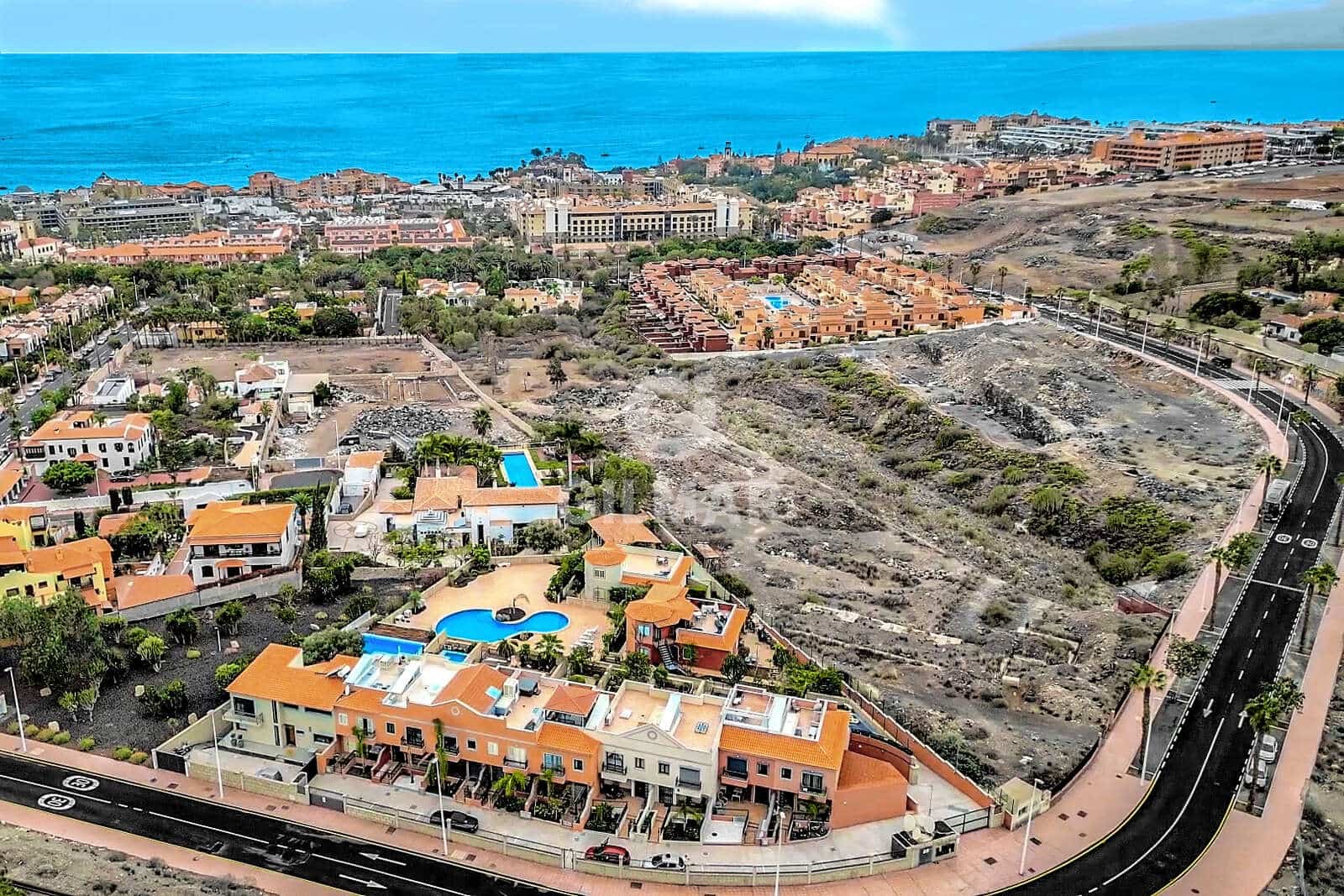 3 sovrum Radhus till salu i Playa del Duque med pool garage - 940 000 € (Ref: 9532512)