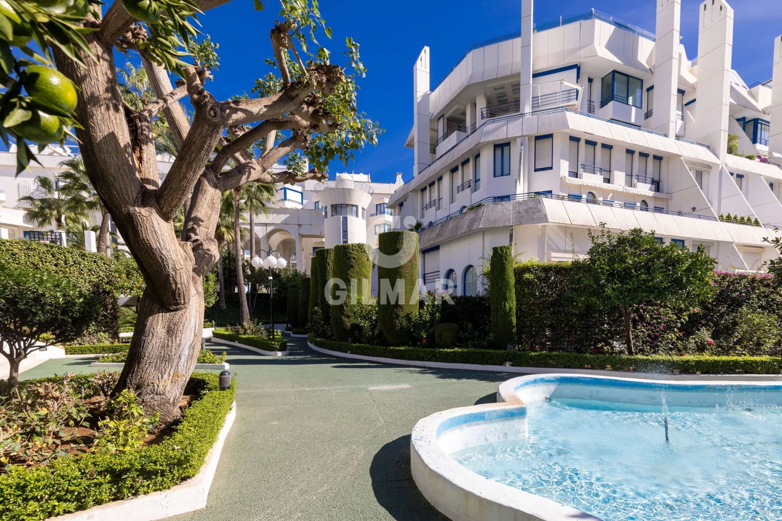 3 soveværelse Penthouse til salg i Golden Mile med swimmingpool garage - € 935.000 (Ref: 9535182)