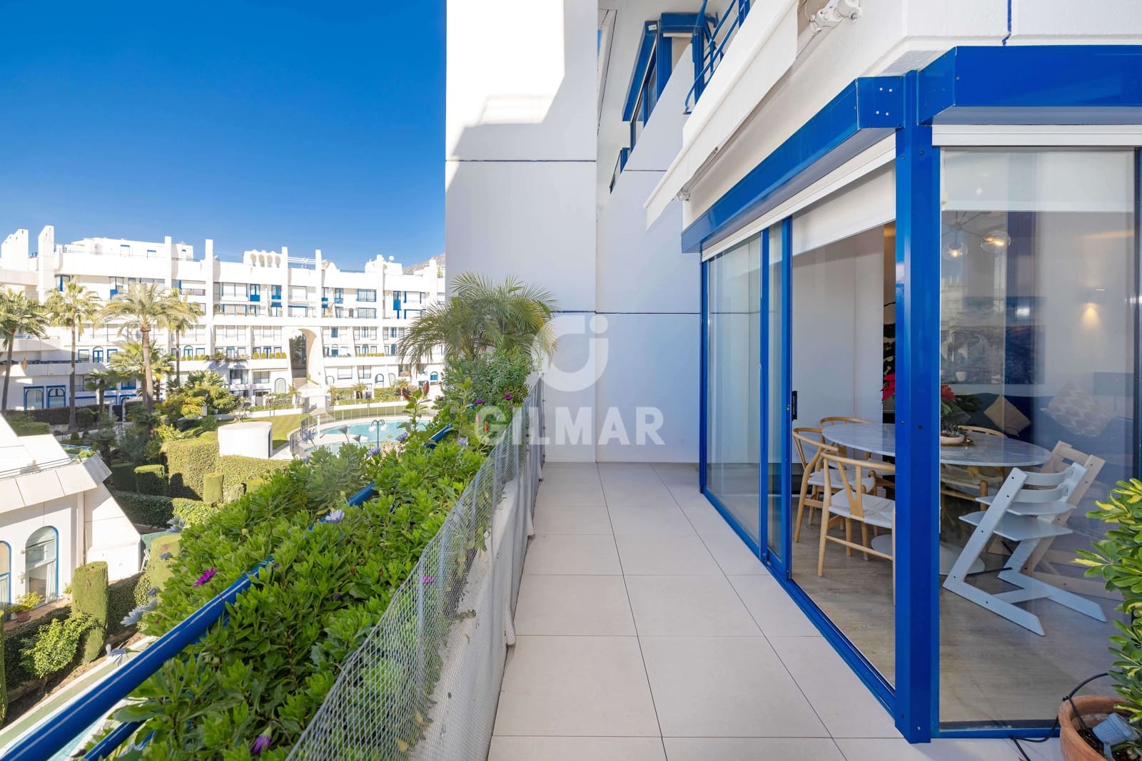 3 soveværelse Penthouse til salg i Golden Mile med swimmingpool garage - € 935.000 (Ref: 9535182)