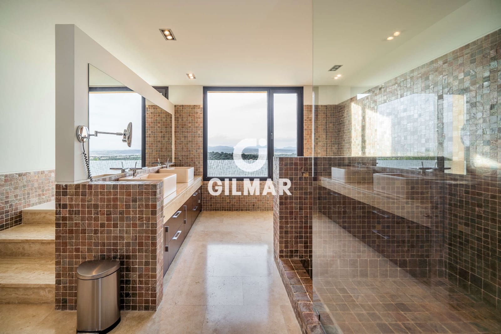 5 bedroom Villa for sale in San Sebastian de los Reyes with pool garage - € 3,250,000 (Ref: 9535278)