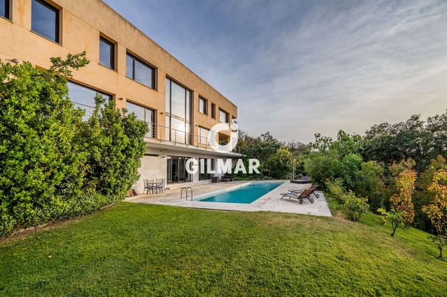 5 soverom Villa til salgs i San Sebastián de los Reyes med svømmebasseng garasje - € 3 250 000 (Ref: 9535278)