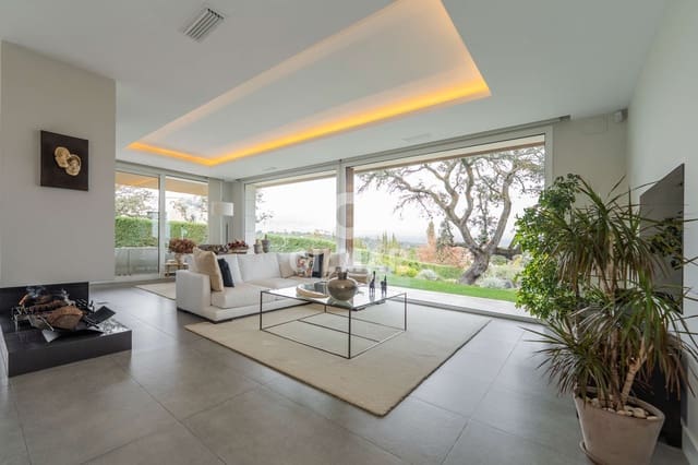 5 sovrum Villa till salu i San Sebastián de los Reyes med pool garage - 3 300 000 € (Ref: 9535279)