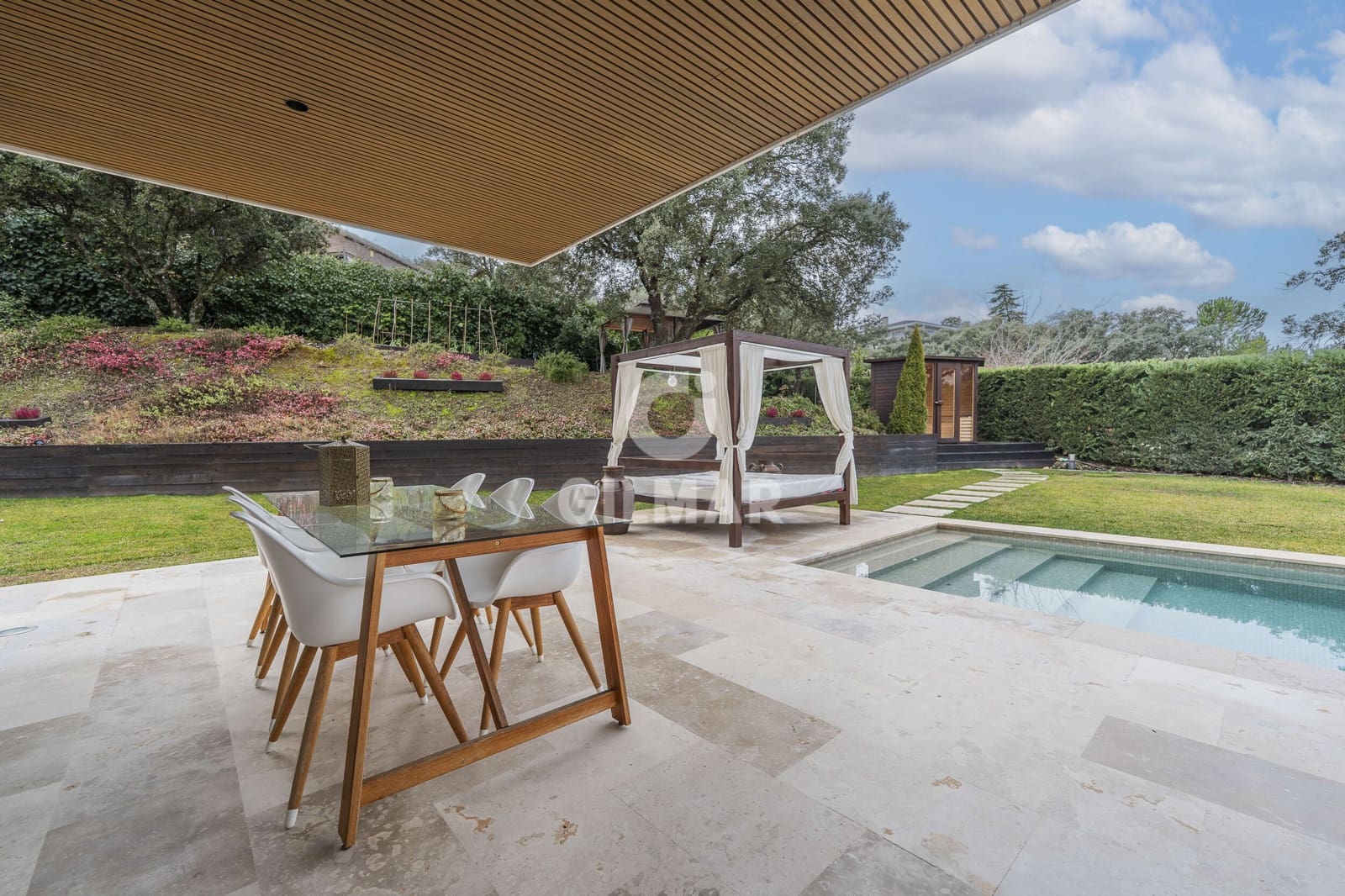 5 bedroom Villa for sale in San Sebastian de los Reyes with pool garage - € 3,300,000 (Ref: 9535279)