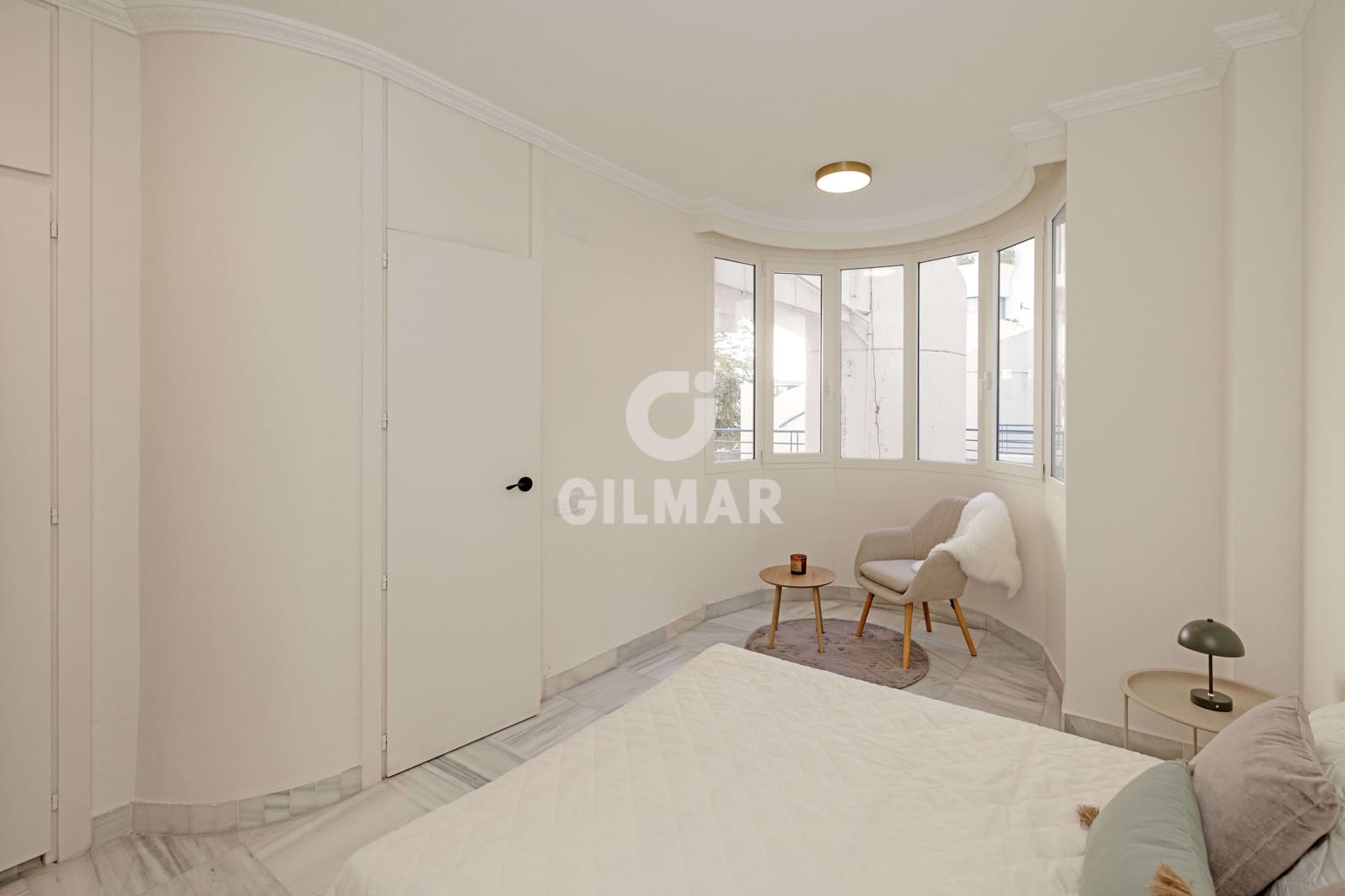 3 sypialnia Mieszkanie na sprzedaż w Marbella z basenem garażem - 849 000 € (Ref: 9535280)