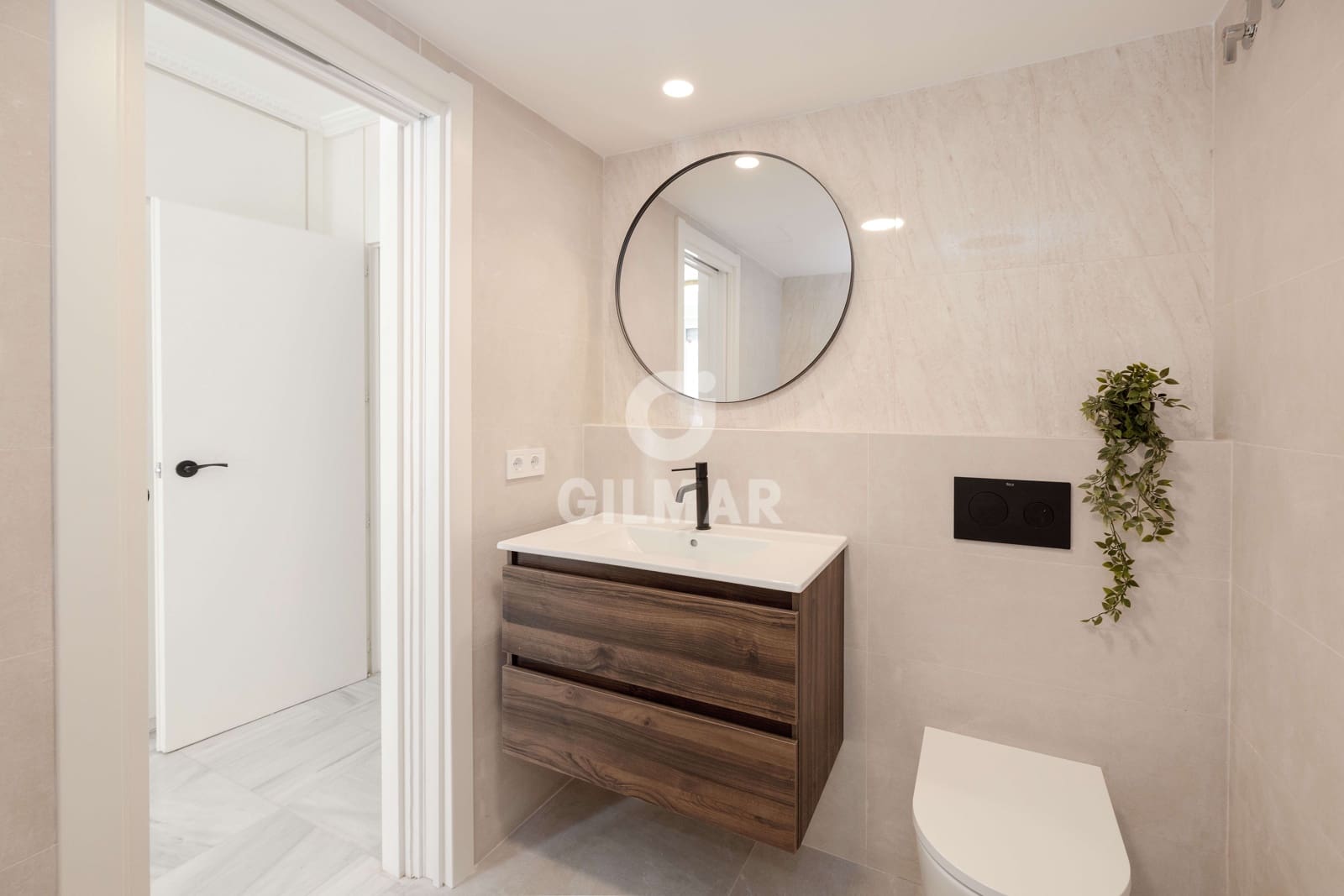 3 sypialnia Mieszkanie na sprzedaż w Marbella z basenem garażem - 849 000 € (Ref: 9535280)