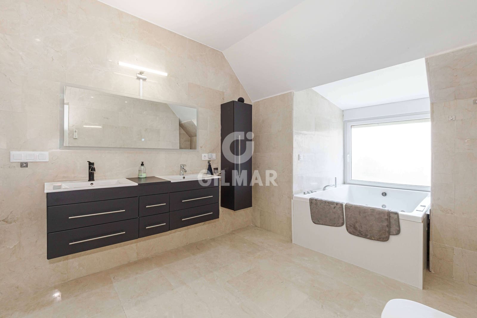 5 soveværelse Villa til salg i Alcala de Guadaira med swimmingpool - € 2.400.000 (Ref: 9536379)