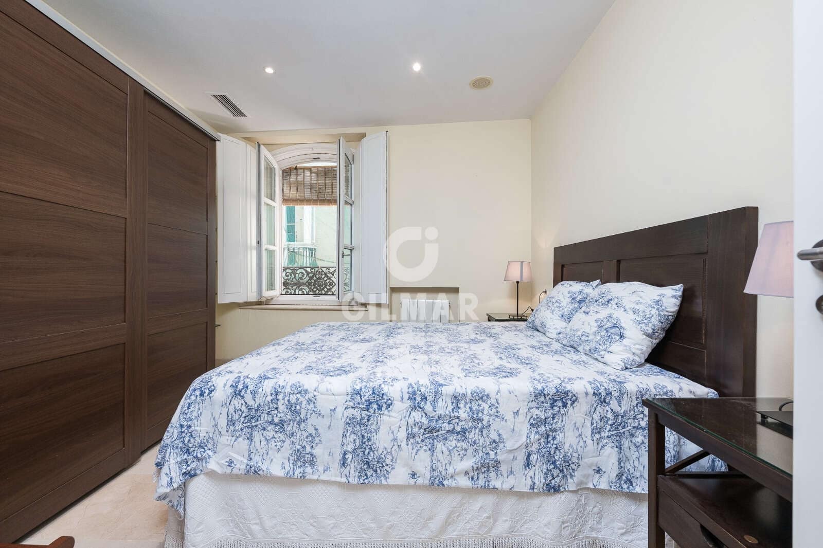 2 makuuhuone Asunto myytävänä paikassa Cadiz kaupunki - 435 000 € (Ref: 9538932)