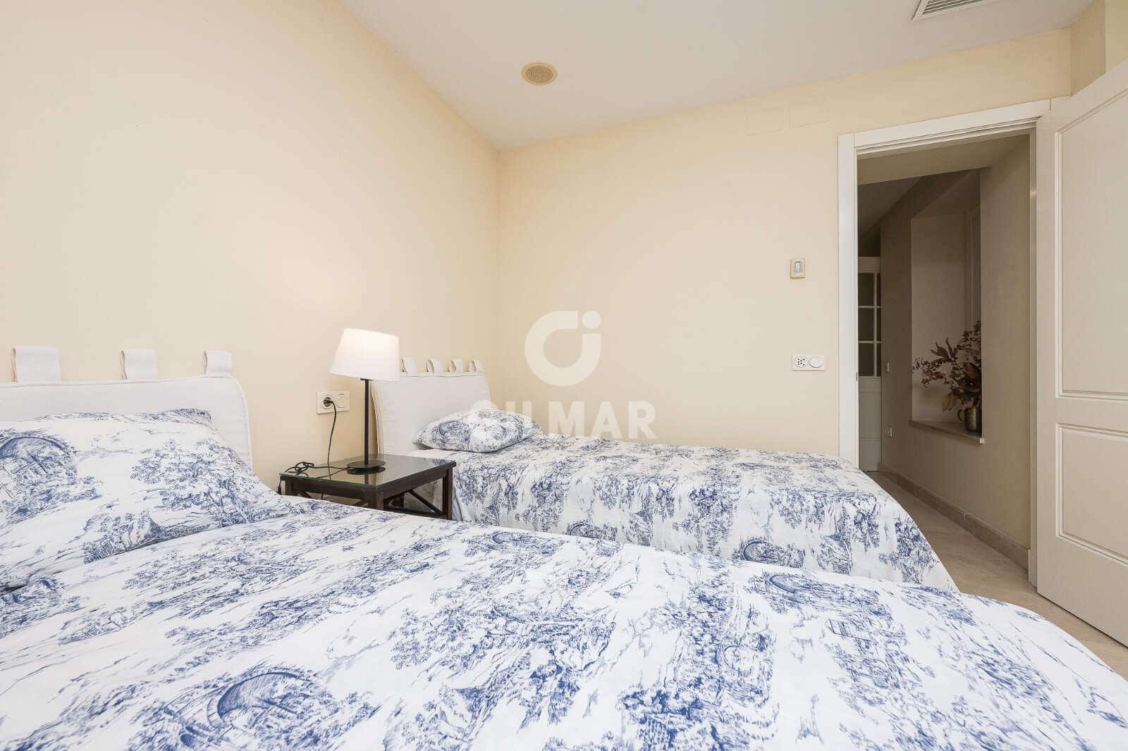 2 makuuhuone Asunto myytävänä paikassa Cadiz kaupunki - 435 000 € (Ref: 9538932)