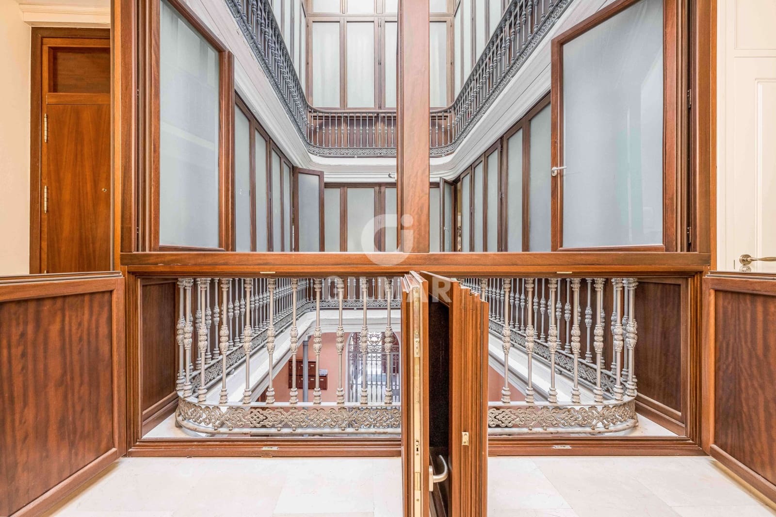 2 bedroom Flat for sale in Cadiz city - € 435,000 (Ref: 9538932)