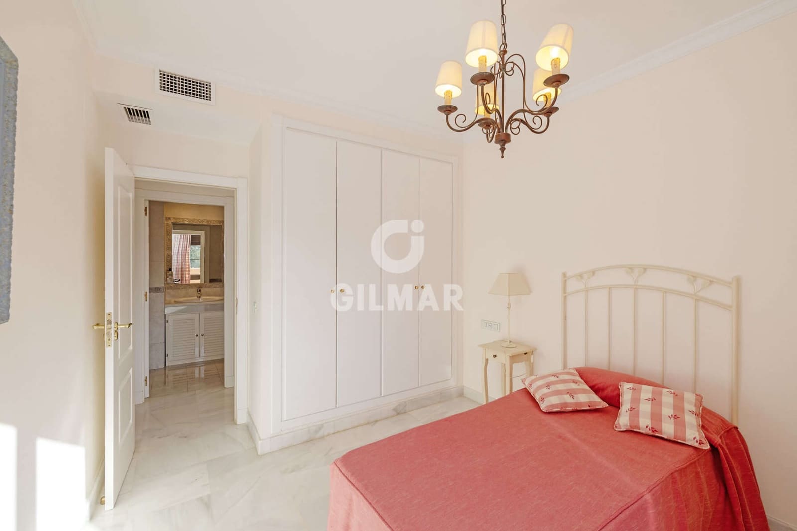 5 soverom Penthouse til salgs i Atalaya-Isdabe med svømmebasseng garasje - € 893 000 (Ref: 9541893)