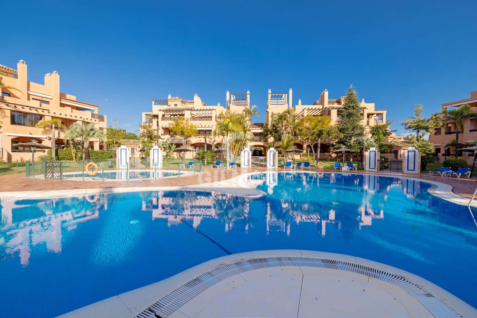 5 soverom Penthouse til salgs i Atalaya-Isdabe med svømmebasseng garasje - € 893 000 (Ref: 9541893)