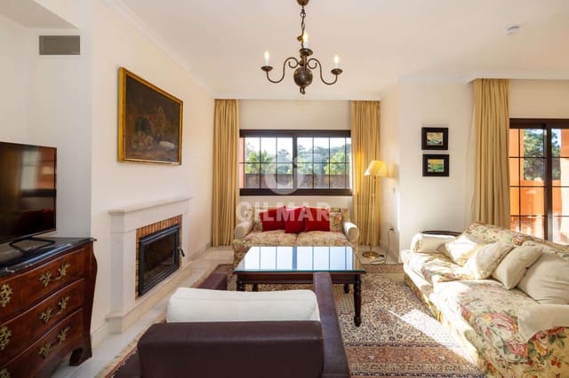 5 soverom Penthouse til salgs i Atalaya-Isdabe, Estepona med svømmebasseng garasje - € 893 000 (Ref: 9541893)