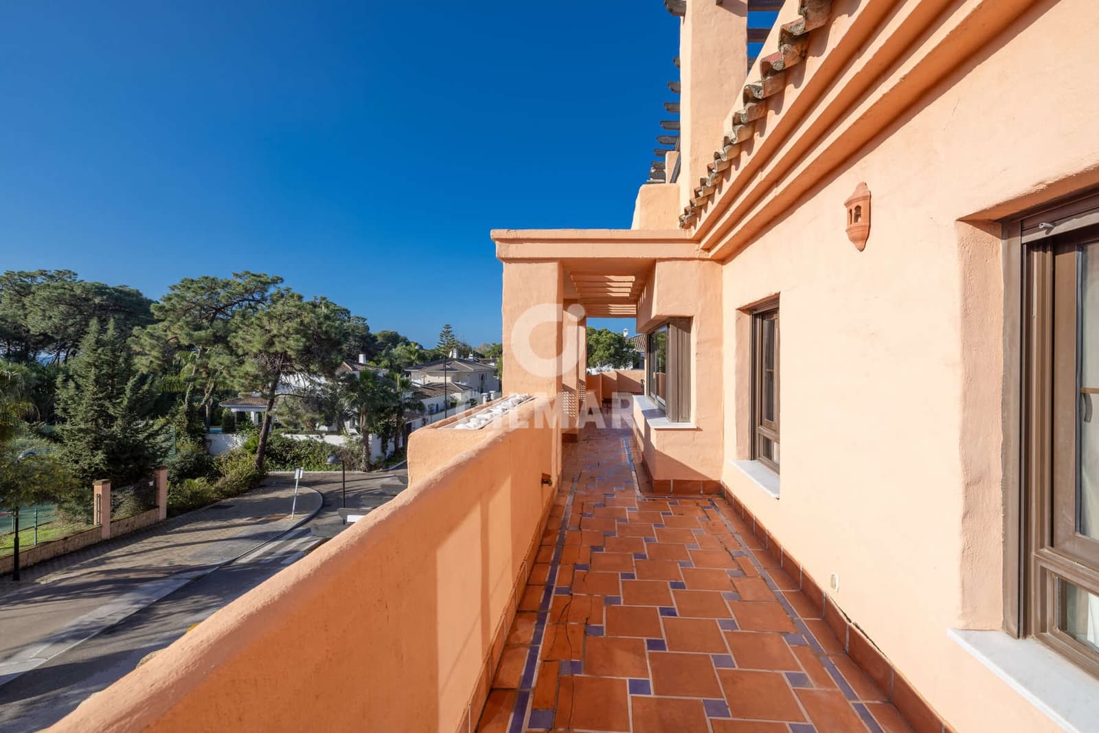 5 soverom Penthouse til salgs i Atalaya-Isdabe med svømmebasseng garasje - € 893 000 (Ref: 9541893)