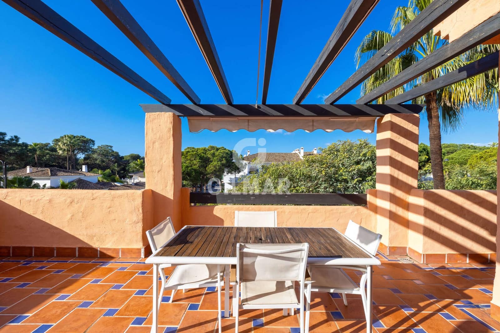 5 soverom Penthouse til salgs i Atalaya-Isdabe med svømmebasseng garasje - € 893 000 (Ref: 9541893)