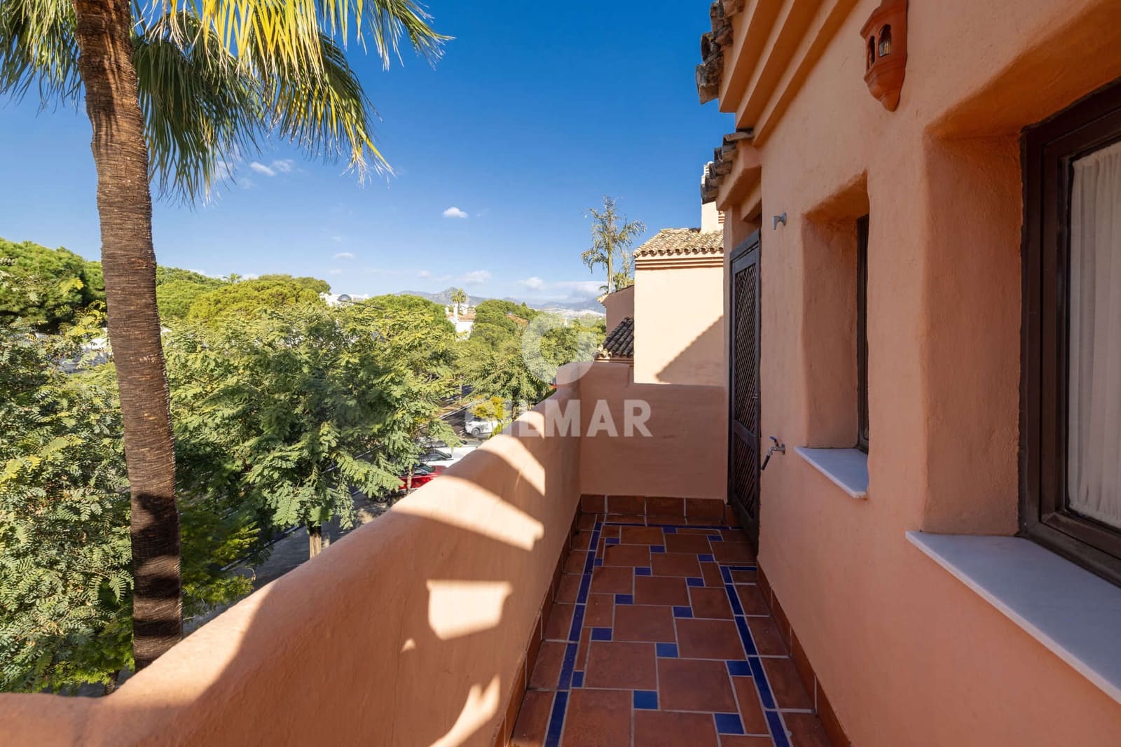 5 soverom Penthouse til salgs i Atalaya-Isdabe med svømmebasseng garasje - € 893 000 (Ref: 9541893)