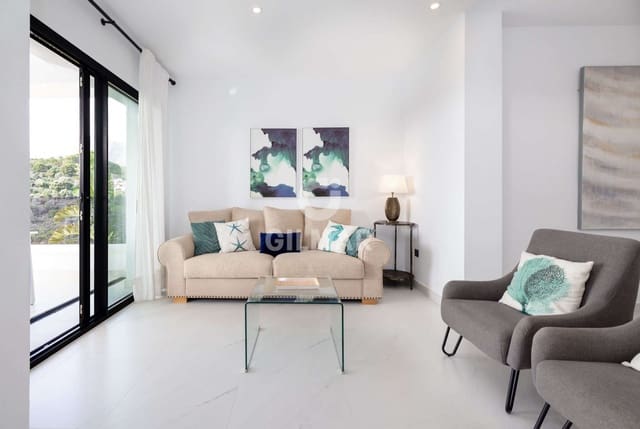 2 bedroom Flat for sale in Altos de Estepona, Estepona with pool garage - € 570,000 (Ref: 9547147)