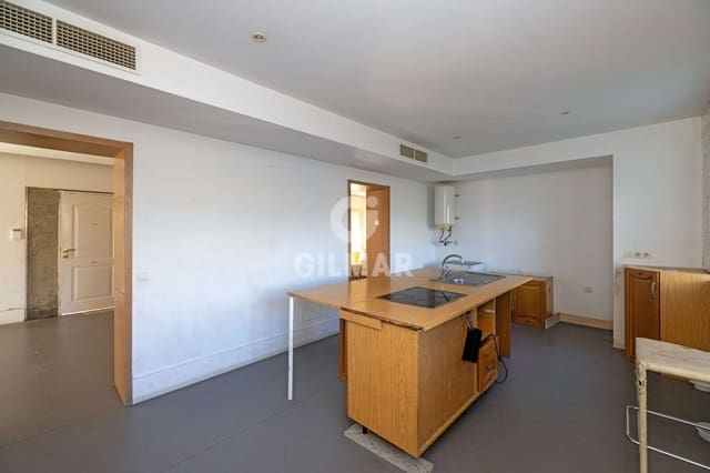 Kontor till salu i El Velerín, Estepona med garage - 1 500 000 € (Ref: 9550124)