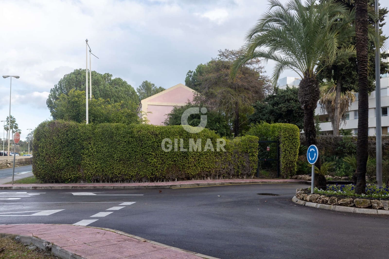 Kontor till salu i Estepona med garage - 1 500 000 € (Ref: 9550124)