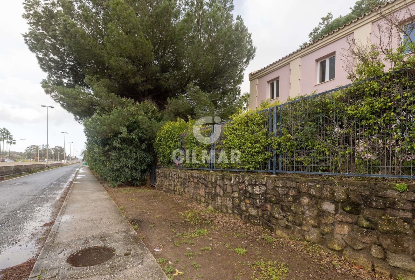 Kontor till salu i Estepona med garage - 1 500 000 € (Ref: 9550124)