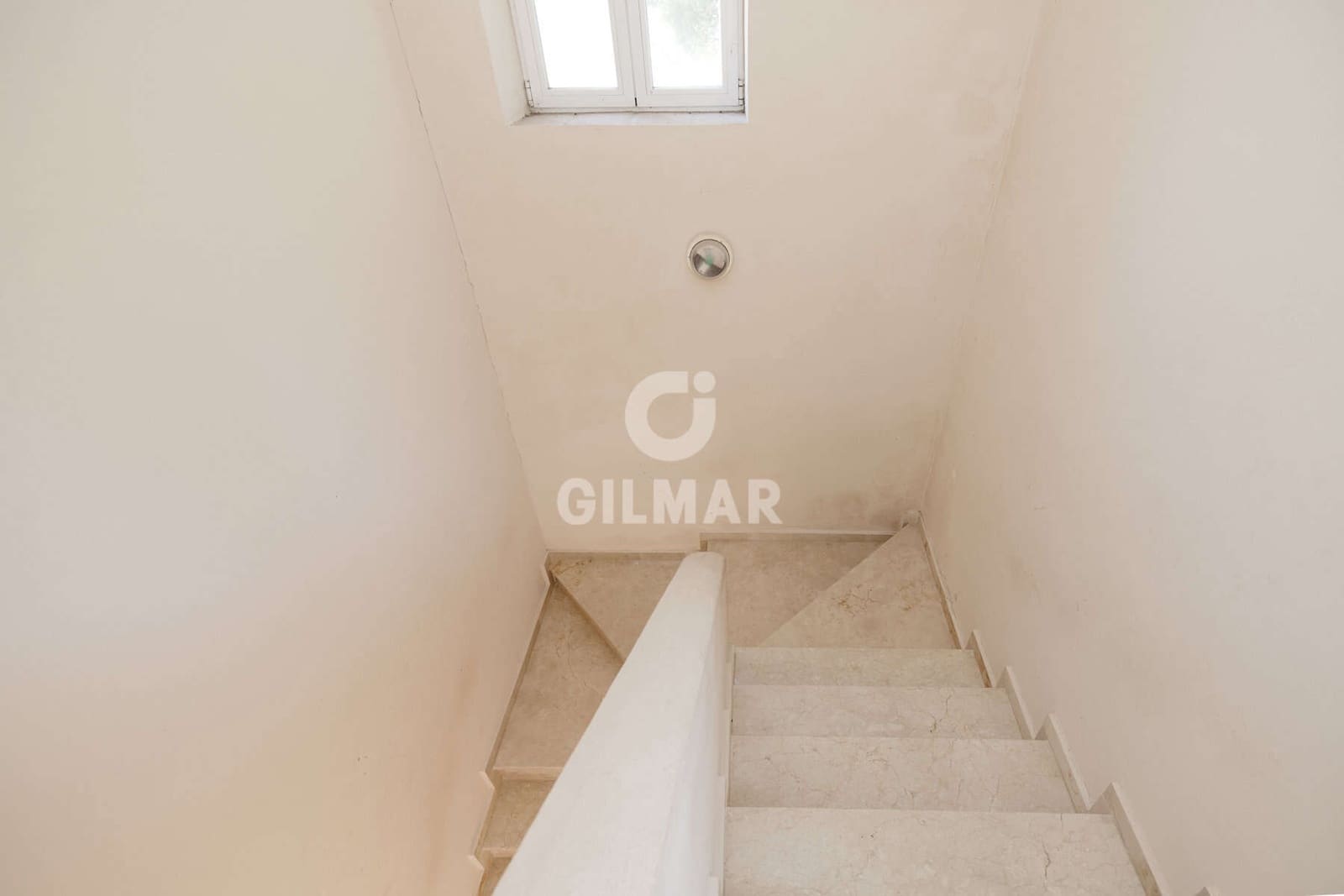 Büro zu verkaufen in Estepona mit Garage - 1.500.000 € (Ref: 9550124)